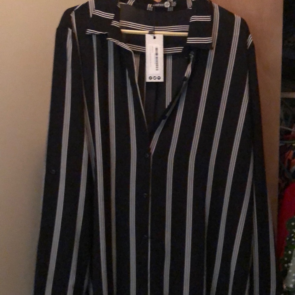 Sheer collar shirt dress